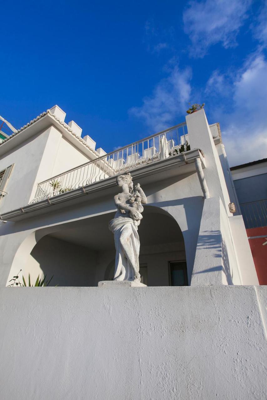 Villino Erminia - Seaside Art B&B Pizzo  Eksteriør billede